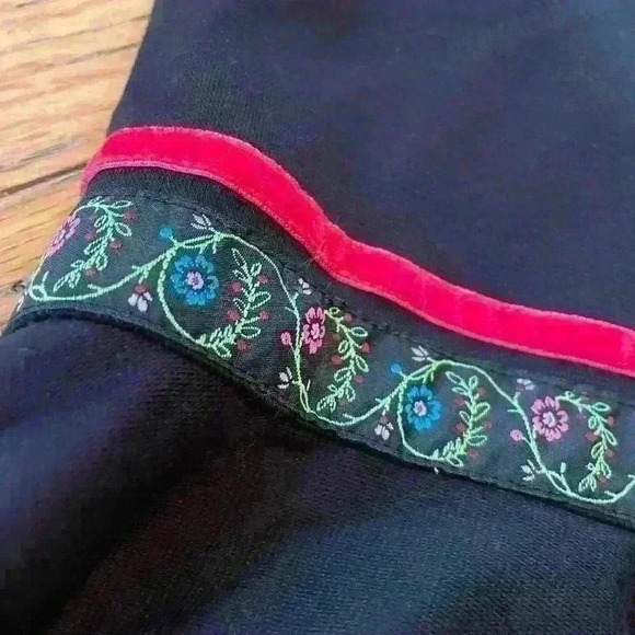 Hanna Andersson Women’s Black Ruffle Pencil Midi Skirt Embroidered Size Small - Picture 3 of 10